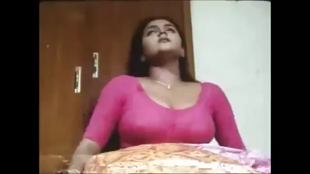 ნაწილი დიდი ძუძუები პორნო ვიდეო მისი ass.