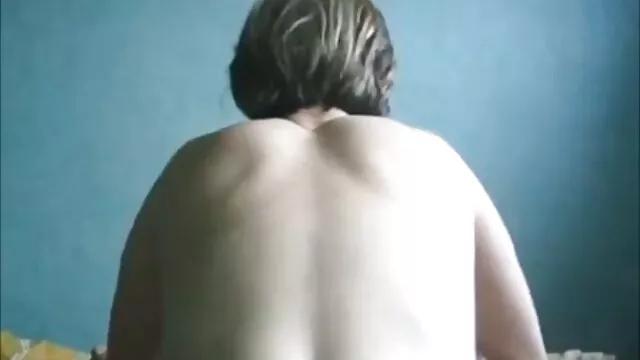 ულვაში კაცი აბიტურიენტი, licking shaved გოგონა.