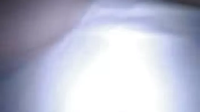 სტუდენტები, რომლებიც ცოლი pissed აბაზანა და მიიღეთ ჯაშუშობდა.