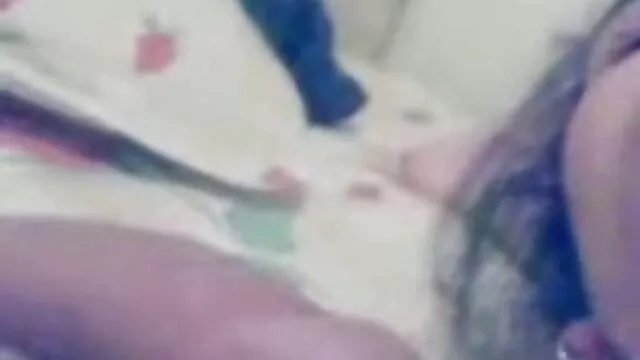 ხელის ძუძუს თავები ვალუტის საწოლი, krimpay.